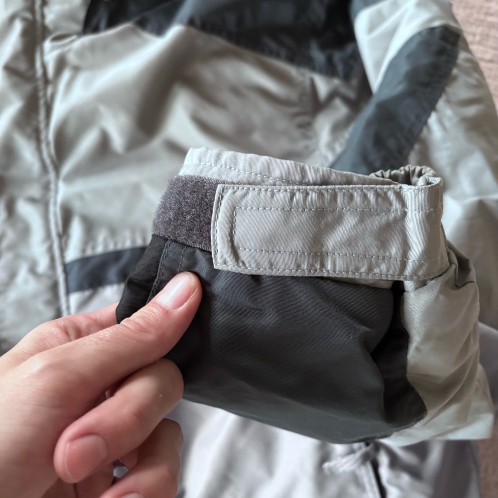 Columbia Men's Two-Tone Thick Winter Jacket - Picture 3 of 9